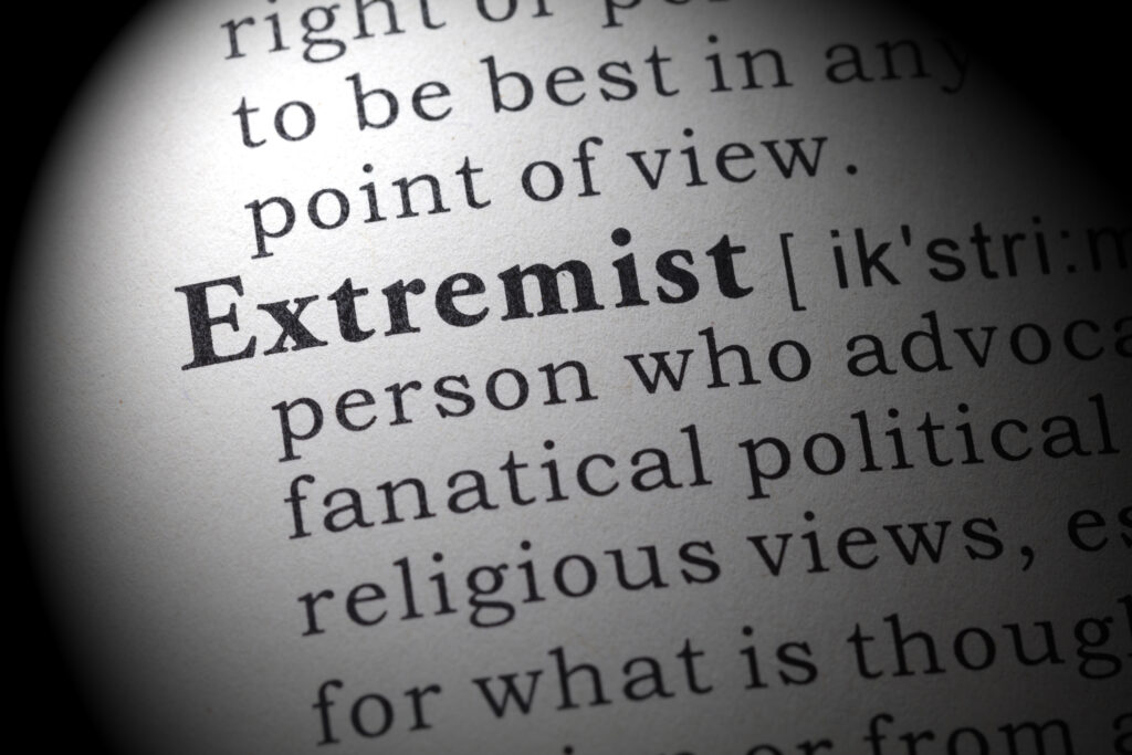 Definition des Wortes Extremist aus einem Wörterbuch